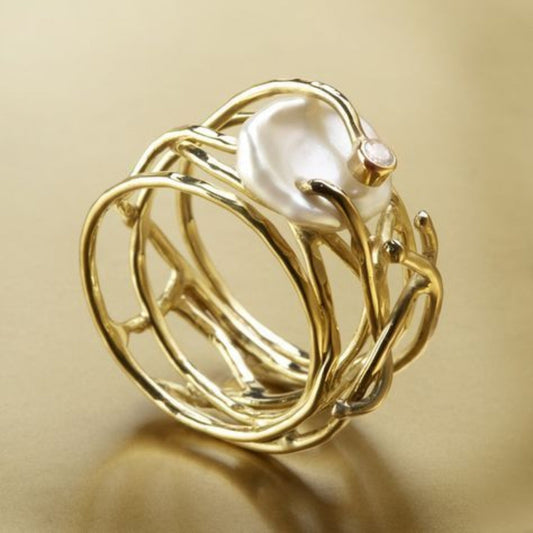Wintageowy Cienki Złoty Pierścionek z Perłą